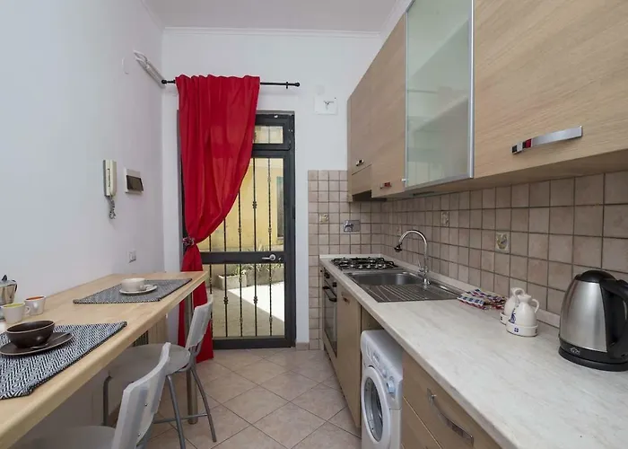 Il Cortiletto Di Via Tuscolana Roma