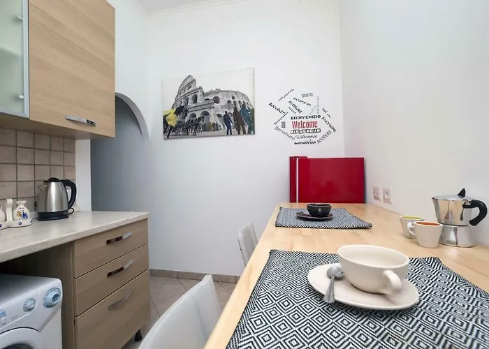 Il Cortiletto Di Via Tuscolana * Roma